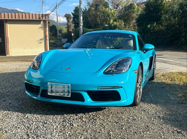 PORSCHE 718 Cayman