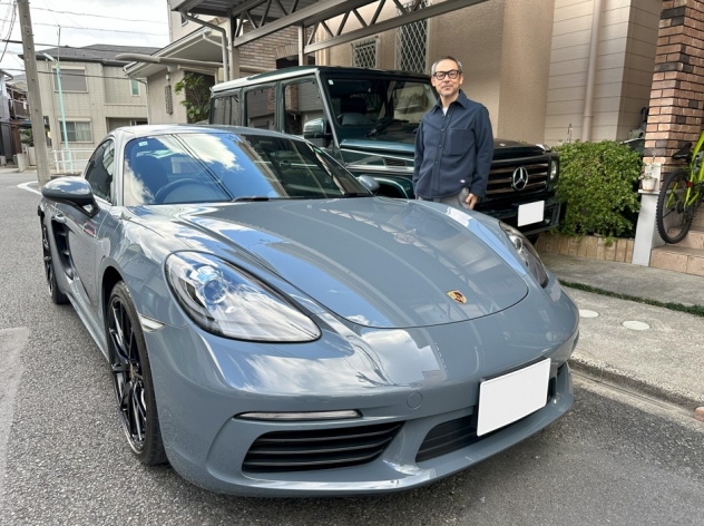 PORSCHE 718 Cayman