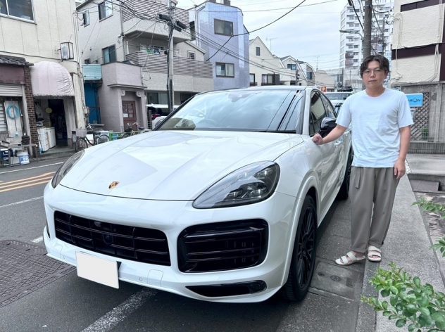 PORSCHE Cayenne Coupe GTS