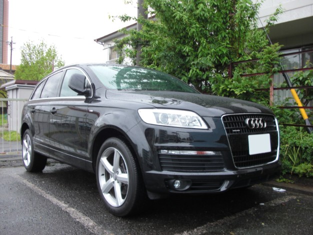Ａｕｄｉ Ｑ７　３，６ＦＳＩ　クアトロ　S-line