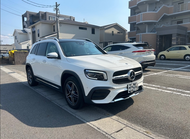 Mercedes-Benz GLB 200d　AMGﾗｲﾝ＆AMGﾚｻﾞｰｴｸｽｸﾙｰｼﾌﾞ・ｱﾄﾞﾊﾞﾝｽﾄﾞPK